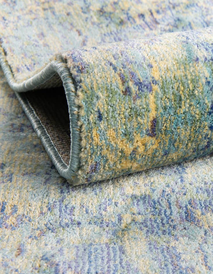 Detail image of 2' 3 x 6' Alexis Runner Rug