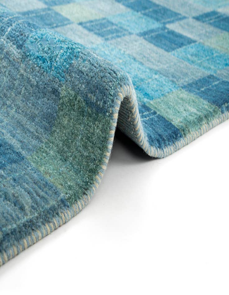 Detail image of 3' x 10' 8 Amaleh Wool Runner Rug