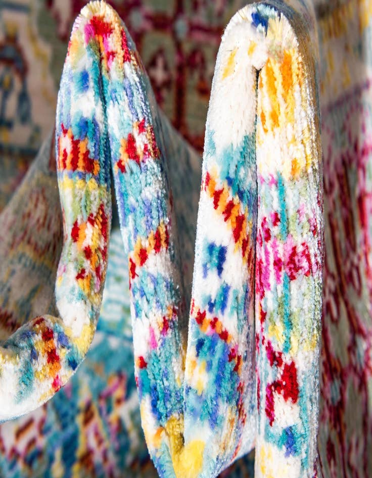 Detail image of 2' 7 x 9' 10 Aqua Runner Rug