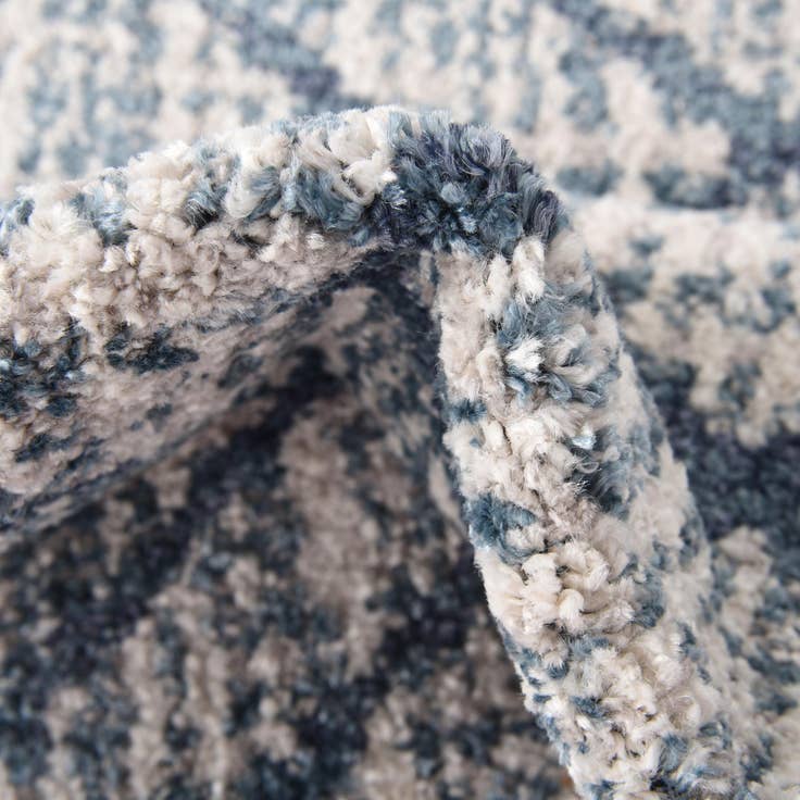 Detail image of 2' 7 x 10' Aramis Runner Rug