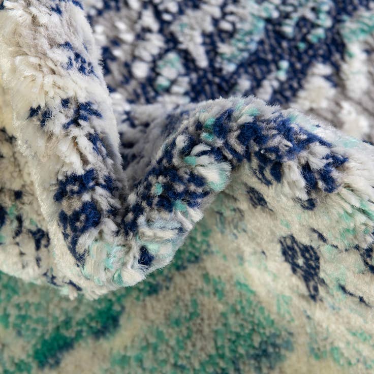 Detail image of 2' x 6' Ariel Runner Rug