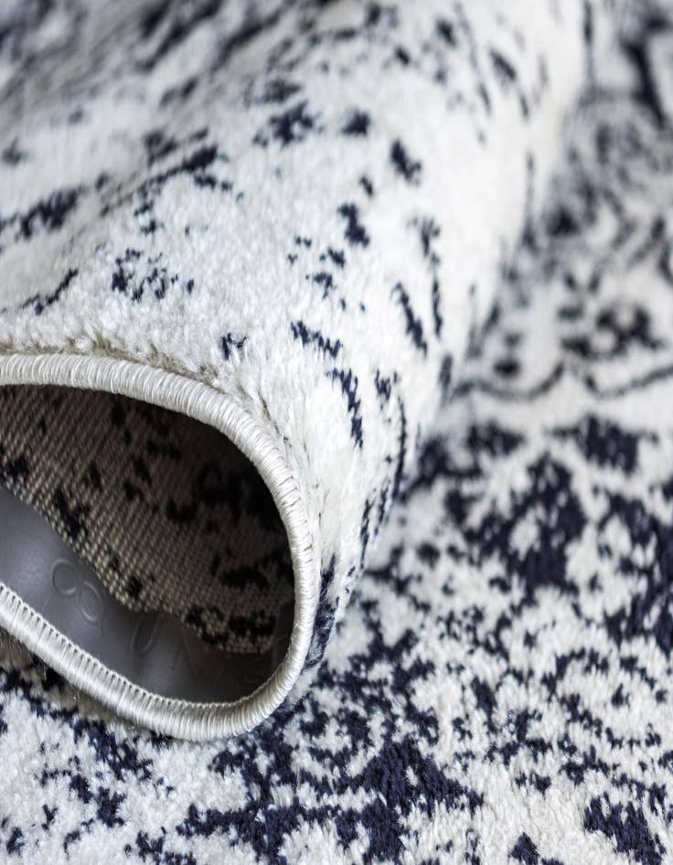 Detail image of 2' x 8' Arlington Runner Rug