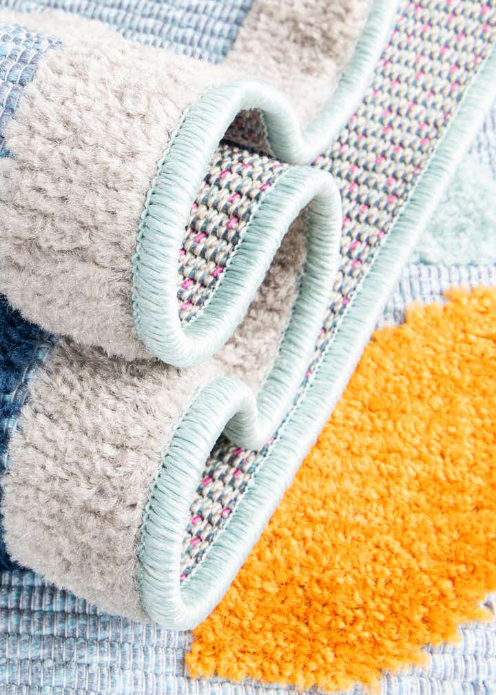 2' x 8' Easy-Clean Aruba Indoor / Outdoor Runner Rug