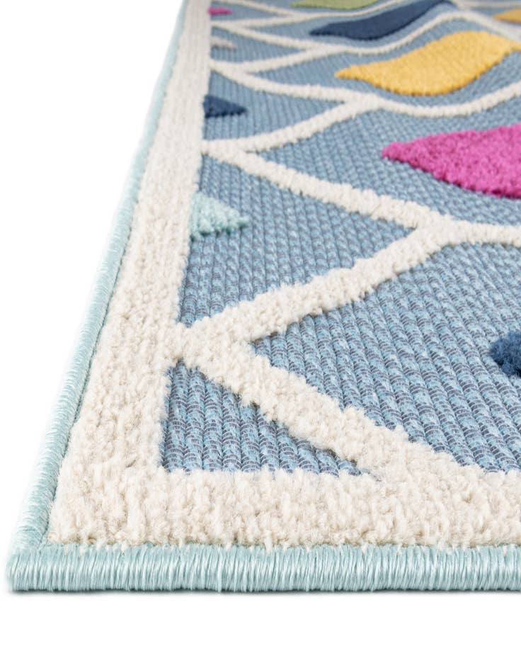 Detail image of 2' x 6' Easy-Clean Aruba Indoor / Outdoor Runner Rug