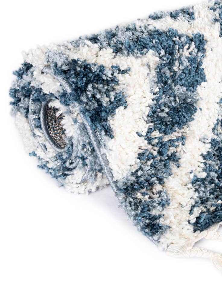 Detail image of 2' 2 x 6' Athena Shag Runner Rug