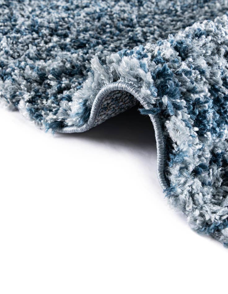 Detail image of 2' 7 x 8' 2 Athena Shag Runner Rug