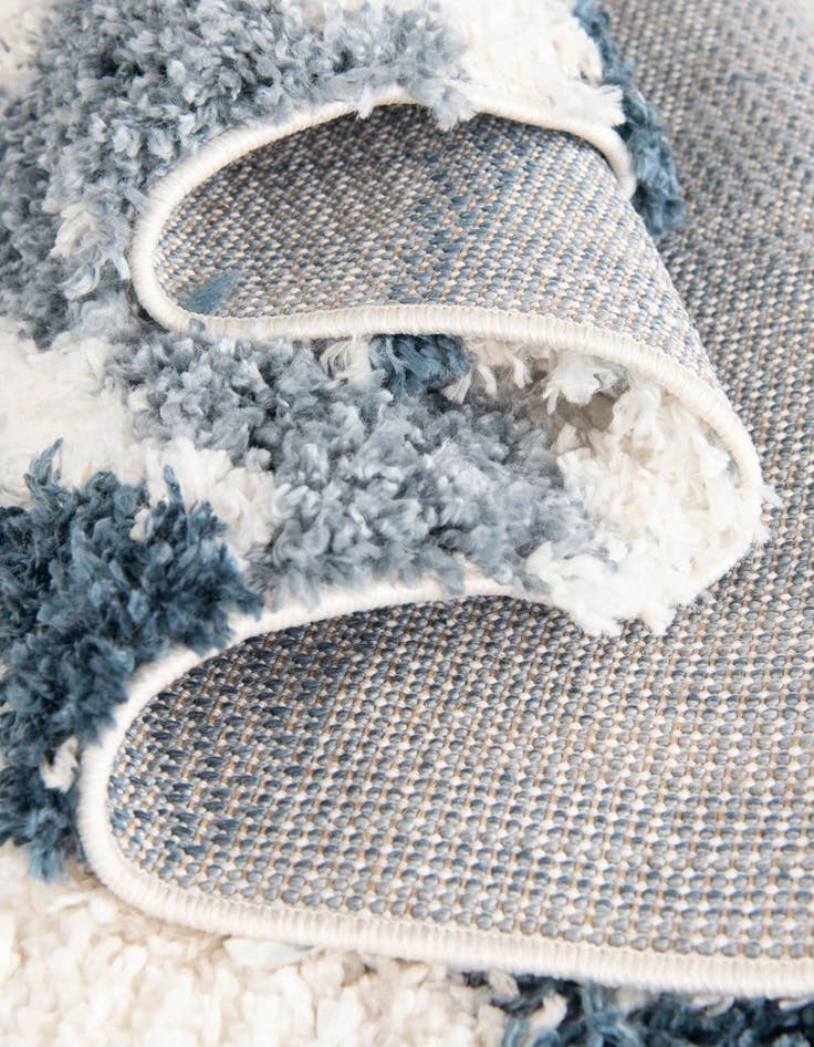 Detail image of 2' 7 x 8' 2 Athena Shag Runner Rug