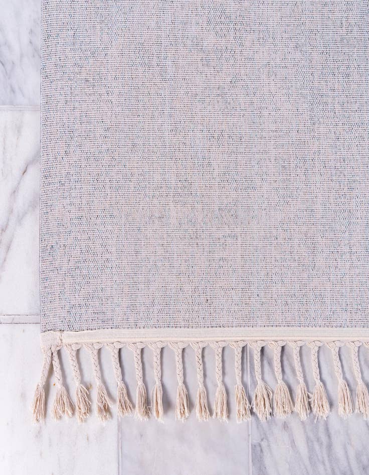 Detail image of 2' 4 x 6' Atlas Runner Rug