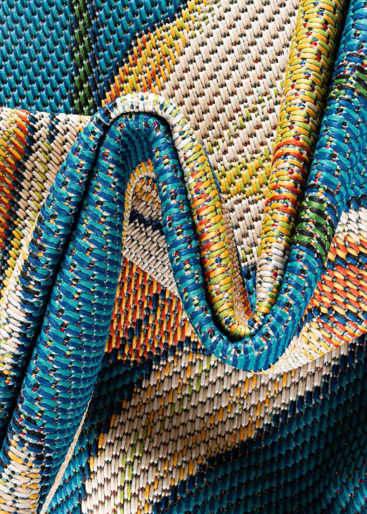 2' 7 x 10' Easy-Clean Baja Indoor / Outdoor Runner Rug