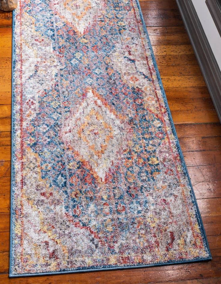 Detail image of 2' 7 x 8' 2 Brooklyn Runner Rug