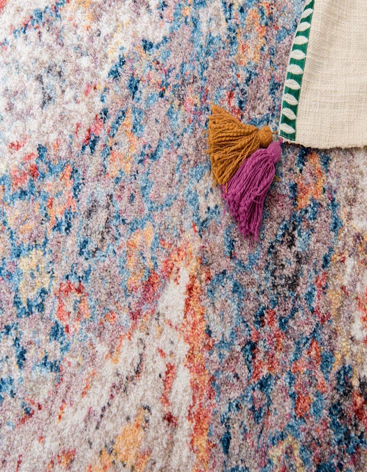 Detail image of 2' 7 x 8' 2 Brooklyn Runner Rug