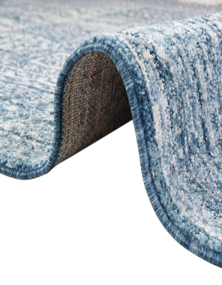 Detail image of 2' 7 x 8' 2 Brooklyn Runner Rug