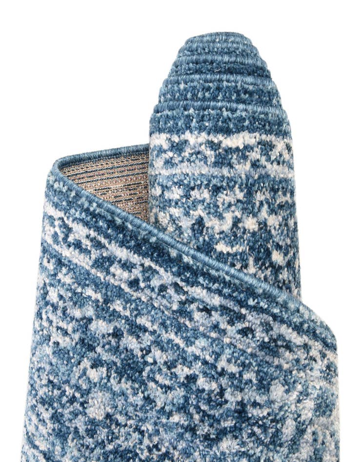 Detail image of 2' 7 x 8' 2 Brooklyn Runner Rug