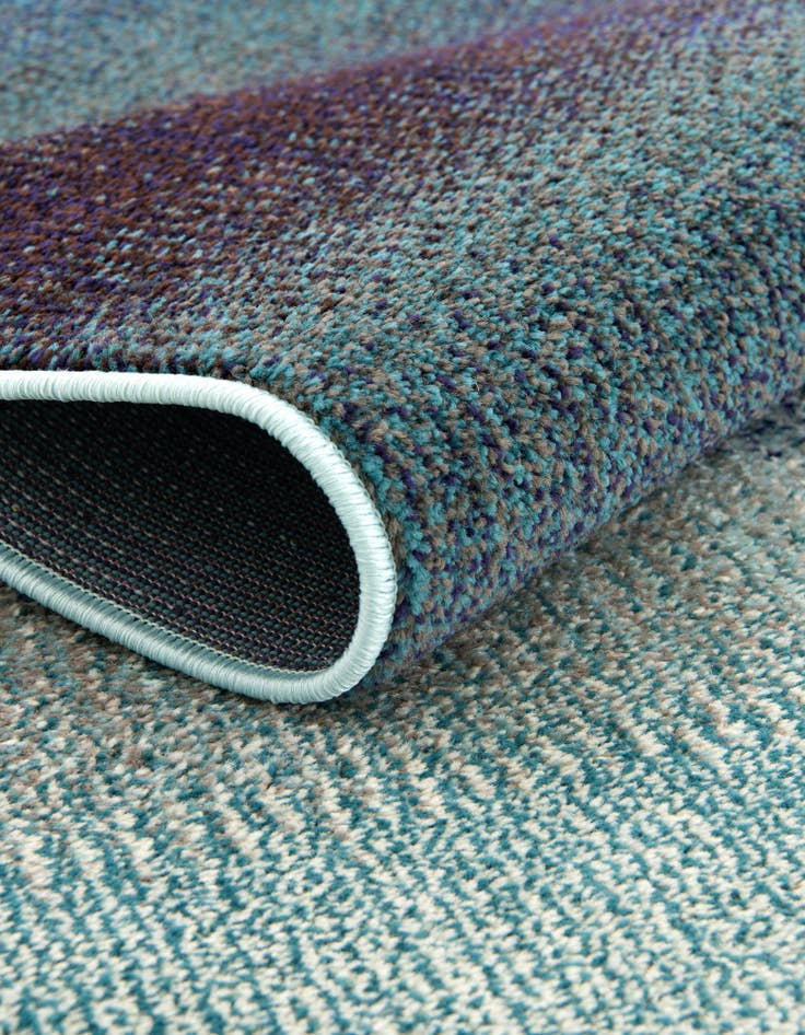 Detail image of 2' 2 x 6' 7  Washable Casablanca Runner Rug