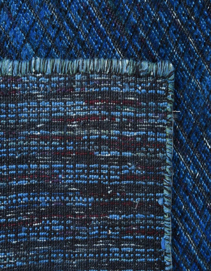 Detail image of 2' 9 x 7' 9  Hand Knotted Darya Wool Runner Rug