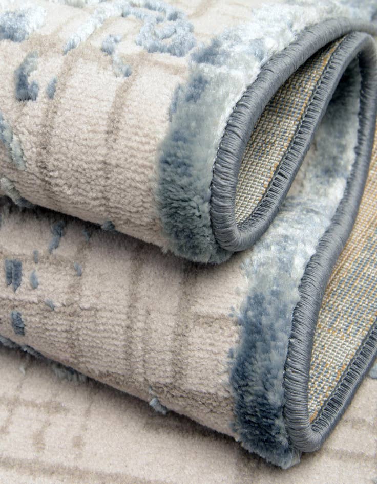 Detail image of 2' 7 x 6' Derbyshire Runner Rug