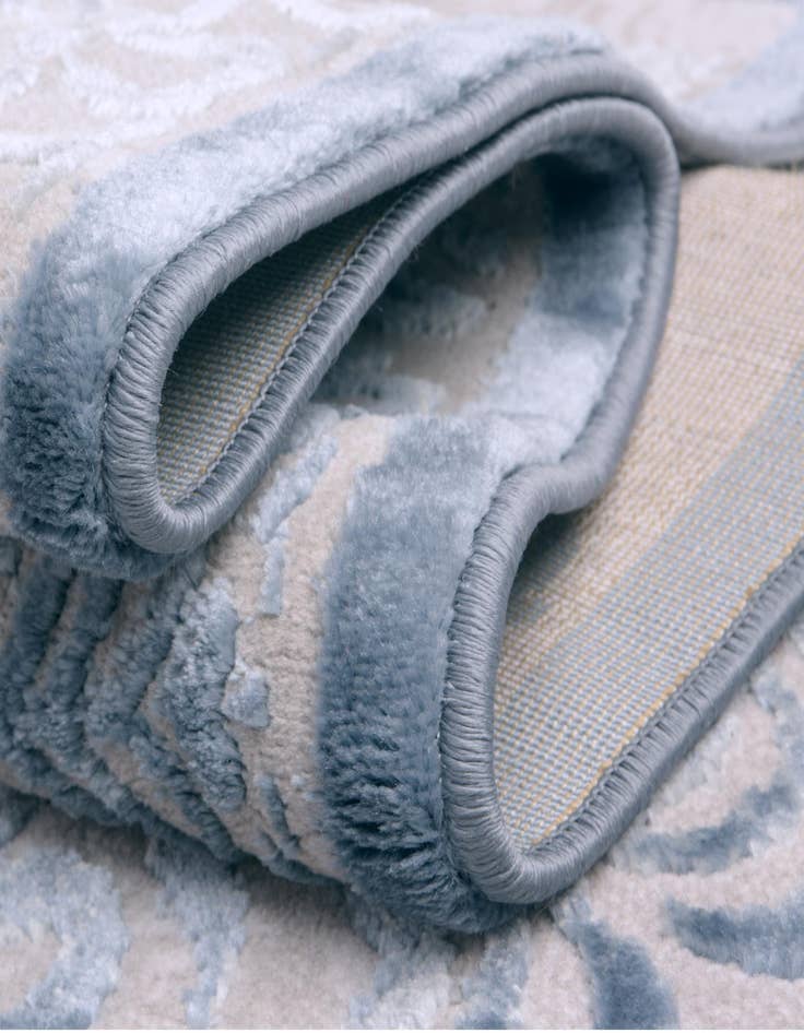 Detail image of 2' 7 x 8' 2 Derbyshire Runner Rug