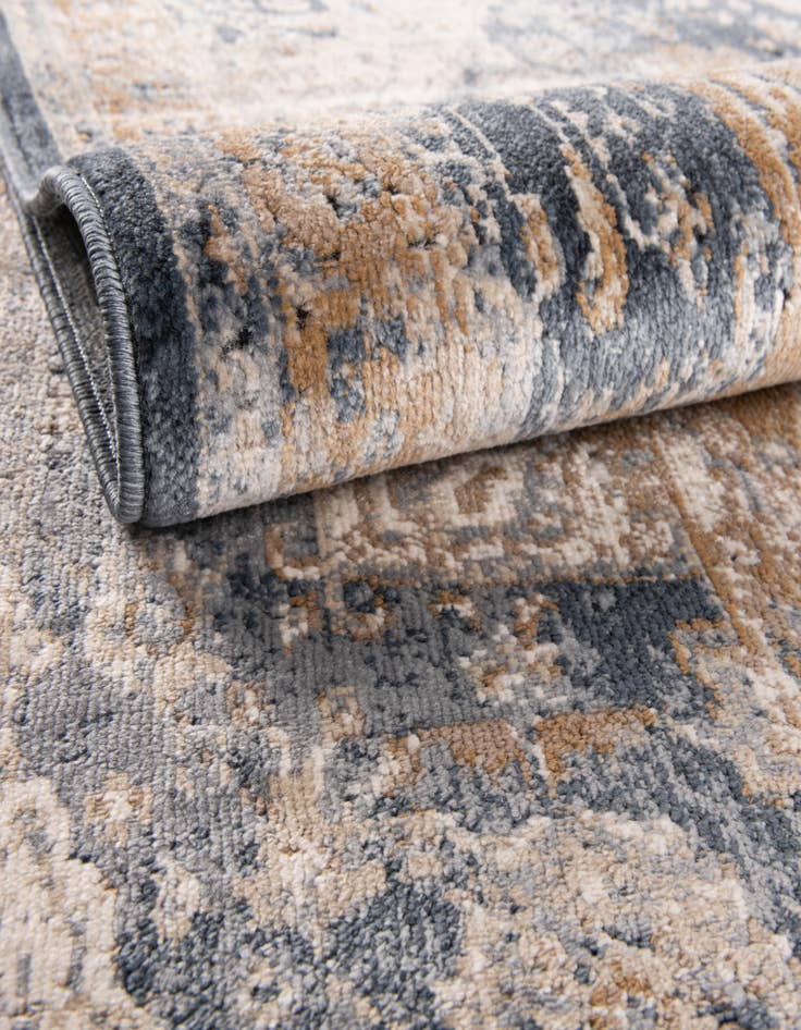 Detail image of 2' 4 x 7' 10 Eliza Runner Rug