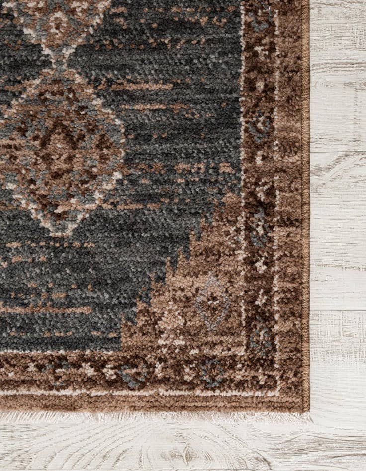 Detail image of 2' x 6' 3 Grand Tradition Runner Rug