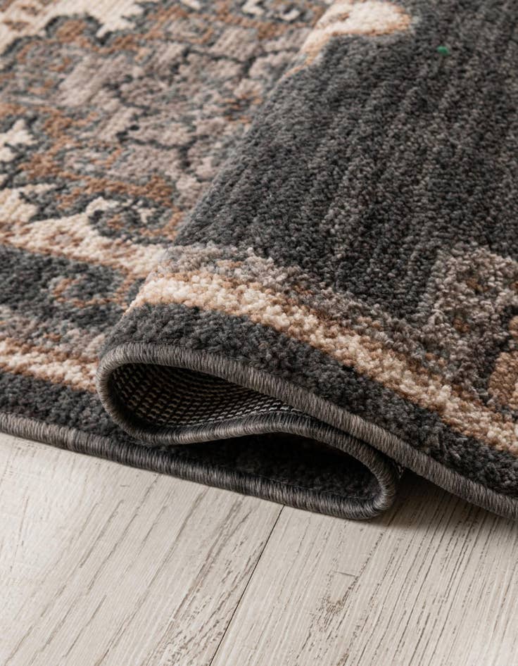 Detail image of 2' x 6' 3 Grand Tradition Runner Rug