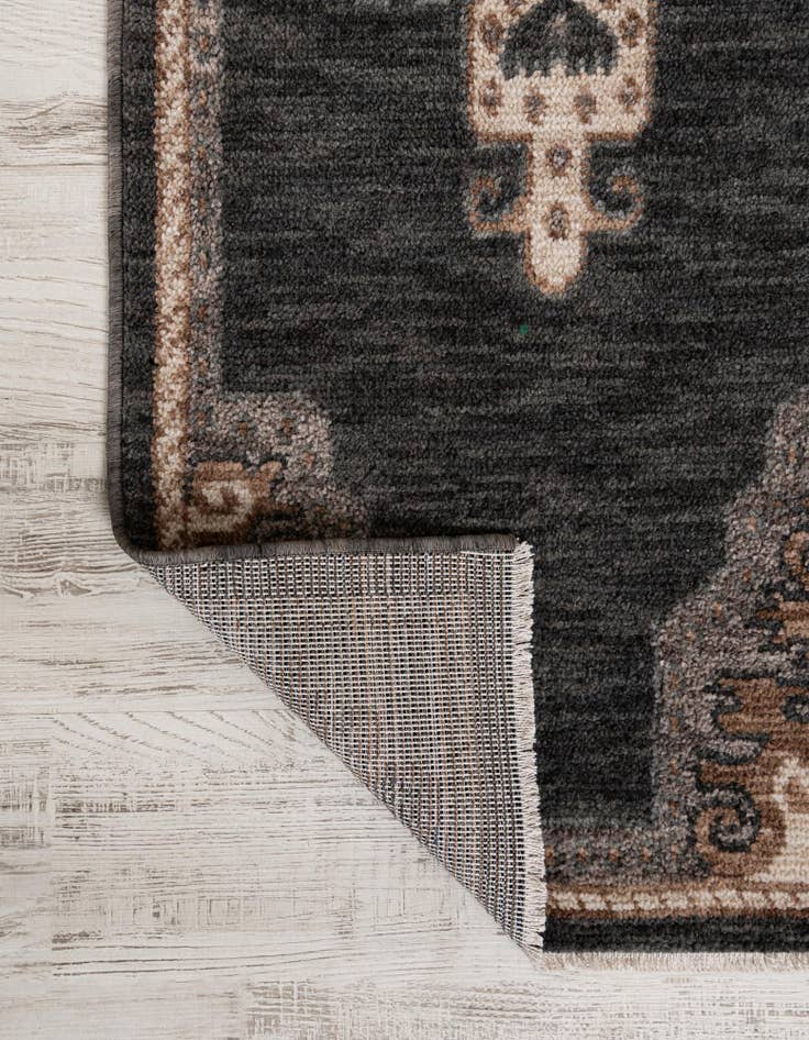 Detail image of 2' x 6' 3 Grand Tradition Runner Rug