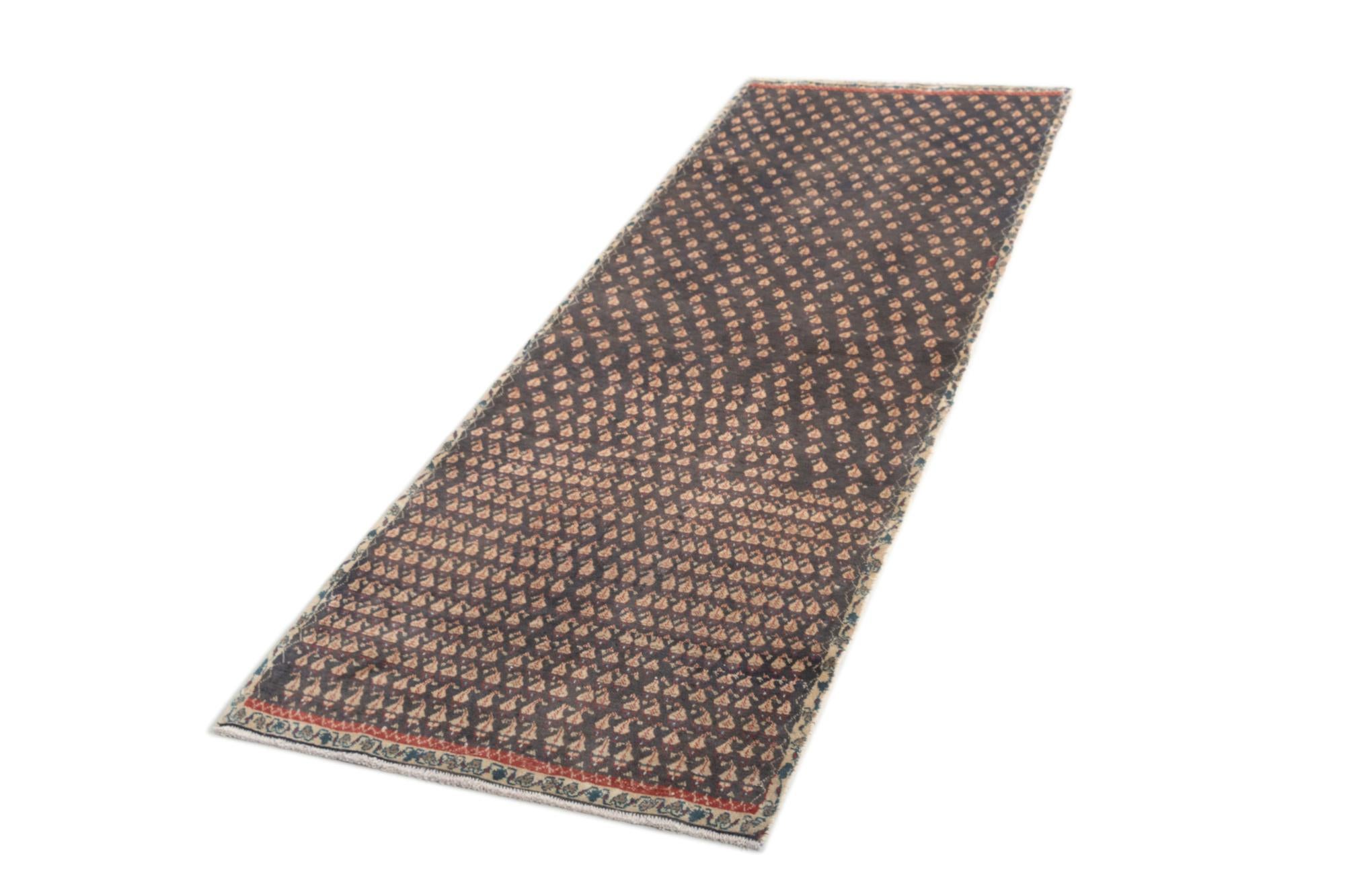 2' 9 x 8' 6 Hamedan Runner Rug