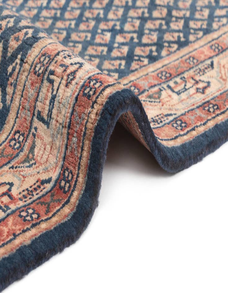 Detail image of 3' 5 x 9' 11 Hamedan Runner Rug