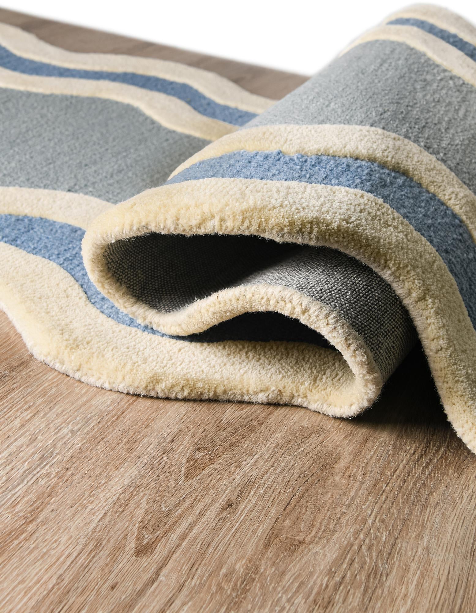 2' 7 x 10' Happy Rugs Wiggles Wool Runner