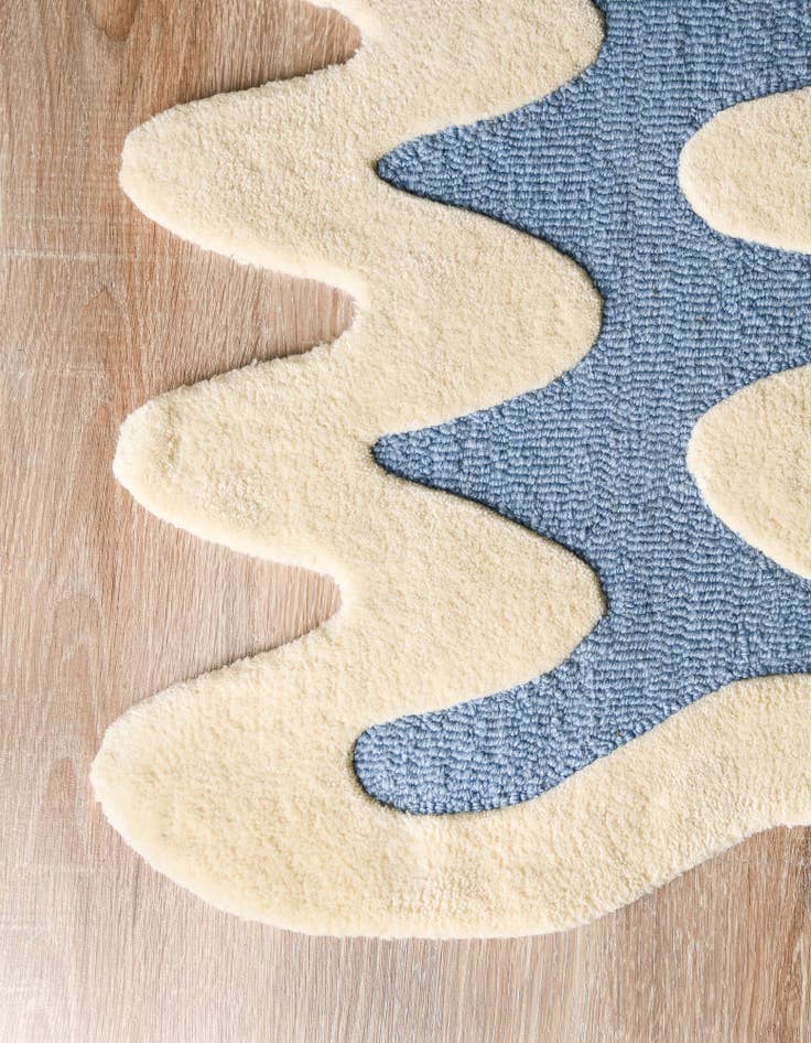 Detail image of 2' x 6' 1 Happy Rugs Wiggles Wool Runner