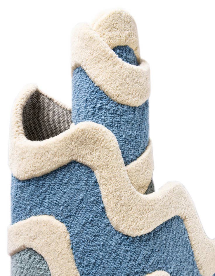 Detail image of 2' 7 x 8' Happy Rugs Wool Runner