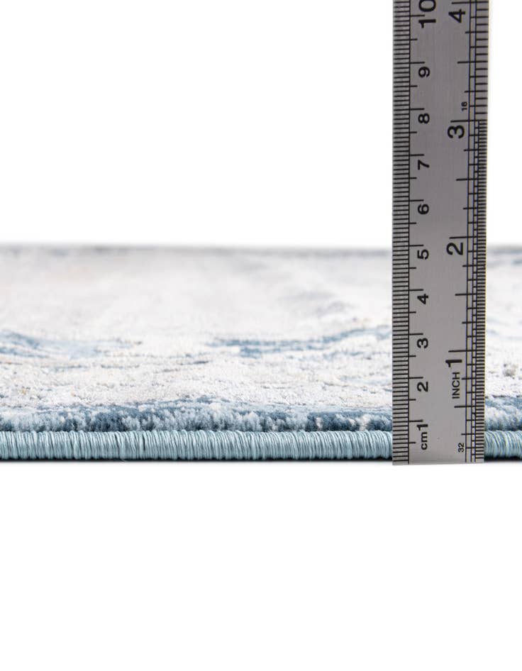 Detail image of 2' x 9' 10 Highbury Runner Rug