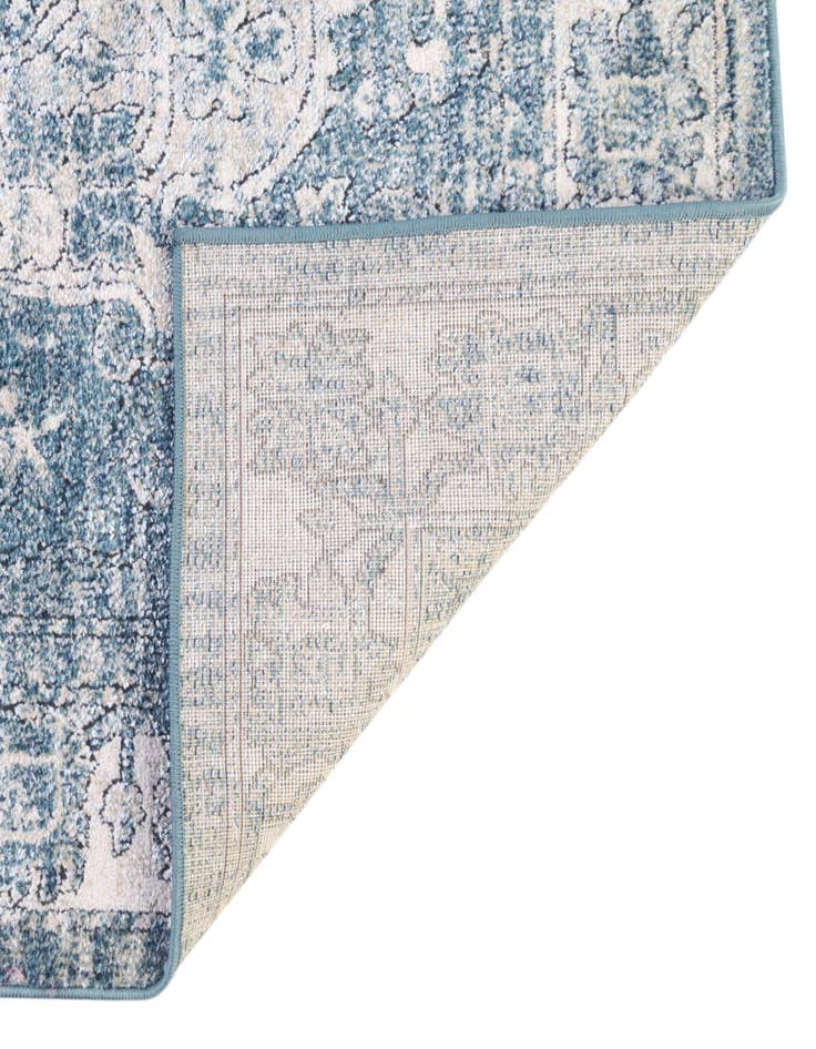 Detail image of 2' 7 x 16' 5 Isabella Runner Rug