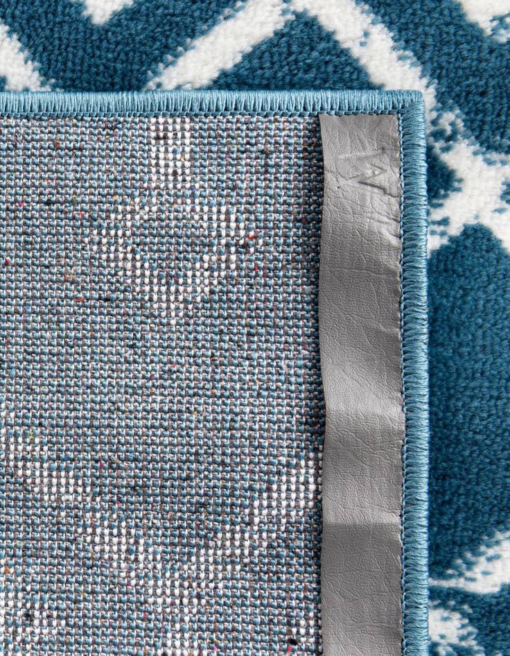 Detail image of 2' x 6' 7 Kasbah Trellis Runner Rug