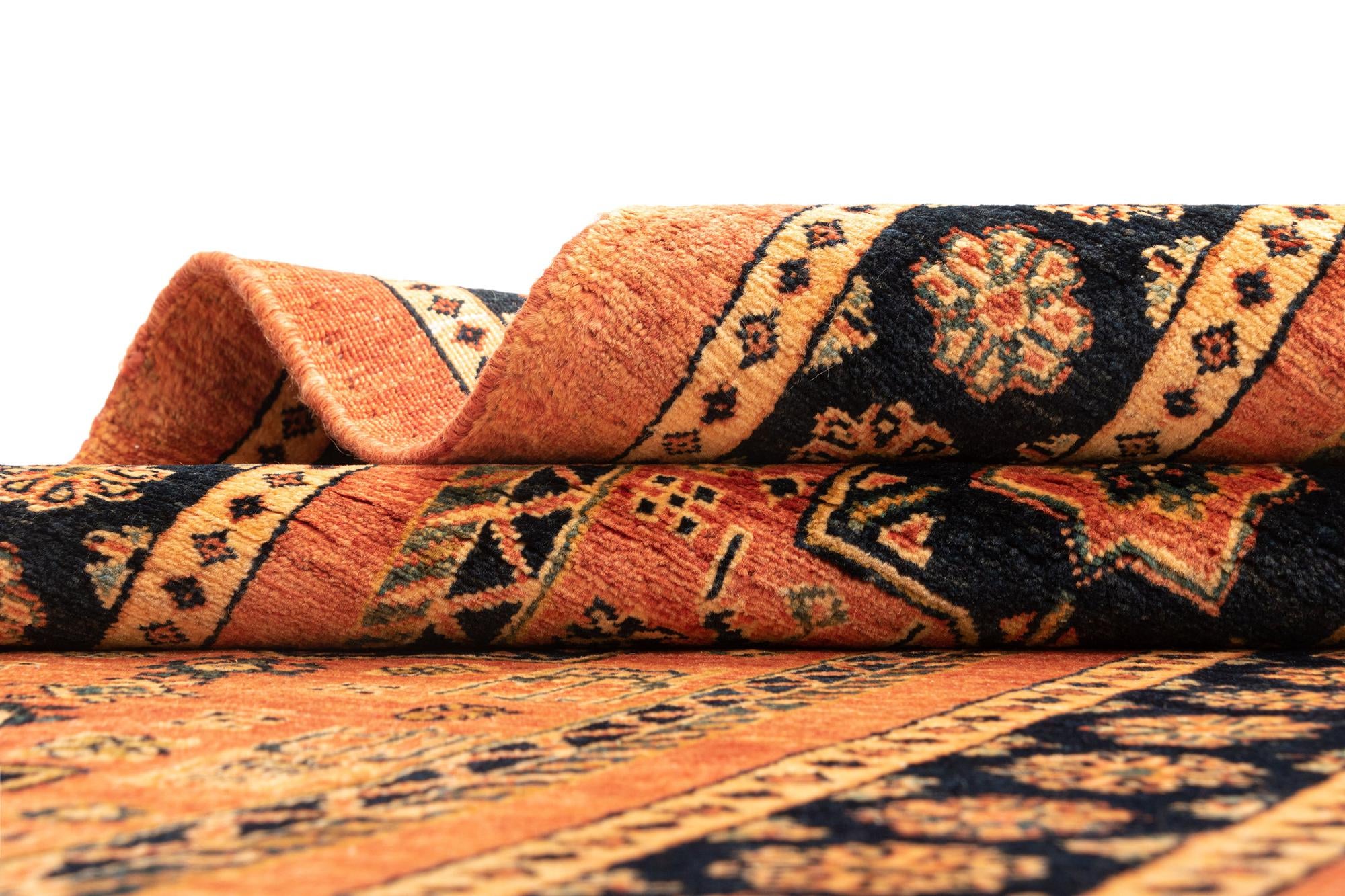 2' 9 x 6' 8 Kashkuli Wool Runner Rug