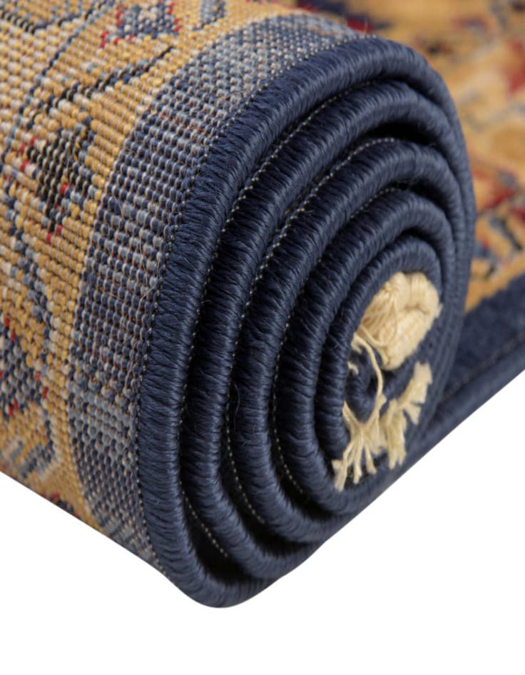 Detail image of 2' 2 x 6' Kennedy Runner Rug