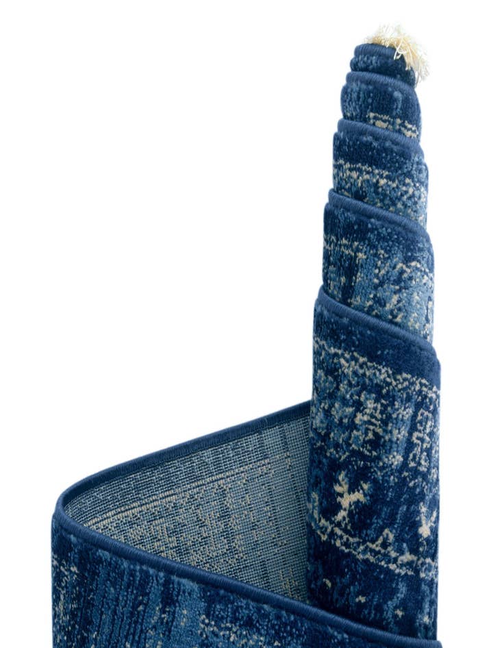 Detail image of 2' 2 x 6' Kennedy Runner Rug