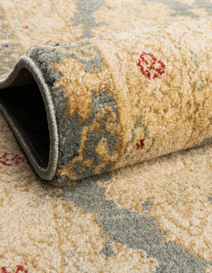 Detail image of 2' 7 x 10' Kensington Runner Rug