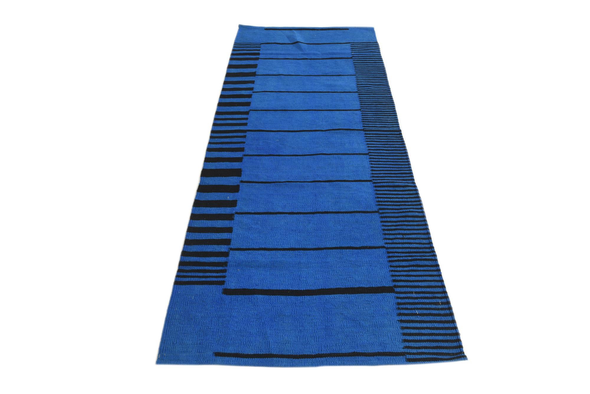 2' 9 x 7' 8 Hand Woven Kilim Modern Wool Runner Rug
