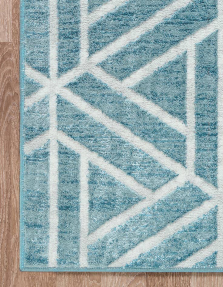 Detail image of 3' x 10' Lattice Trellis Runner Rug