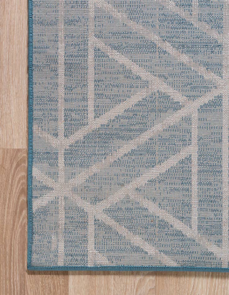 Detail image of 3' x 10' Lattice Trellis Runner Rug