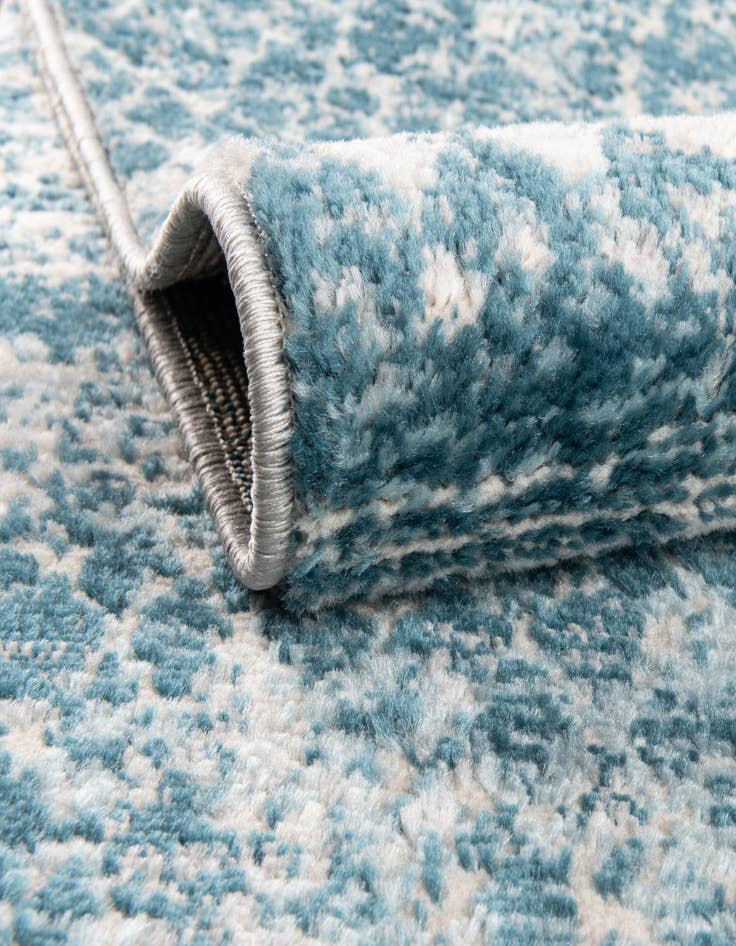 Detail image of 2' x 6' Leipzig Runner Rug