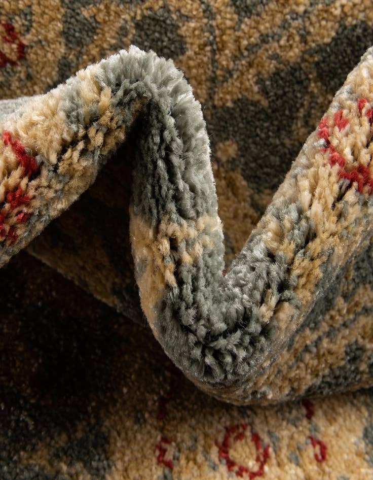 Detail image of 2' 3 x 6' Lexington Runner Rug