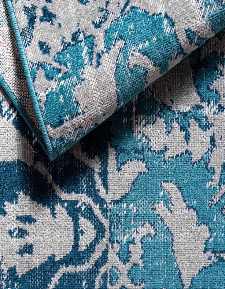 Detail image of 2' 7 x 10' Lucerne Runner Rug