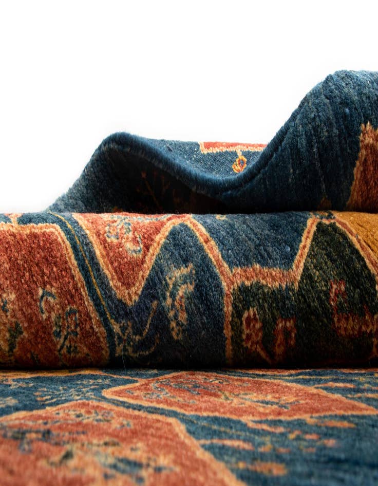 Detail image of 3' x 9' 4 Luribaft Wool Runner Rug