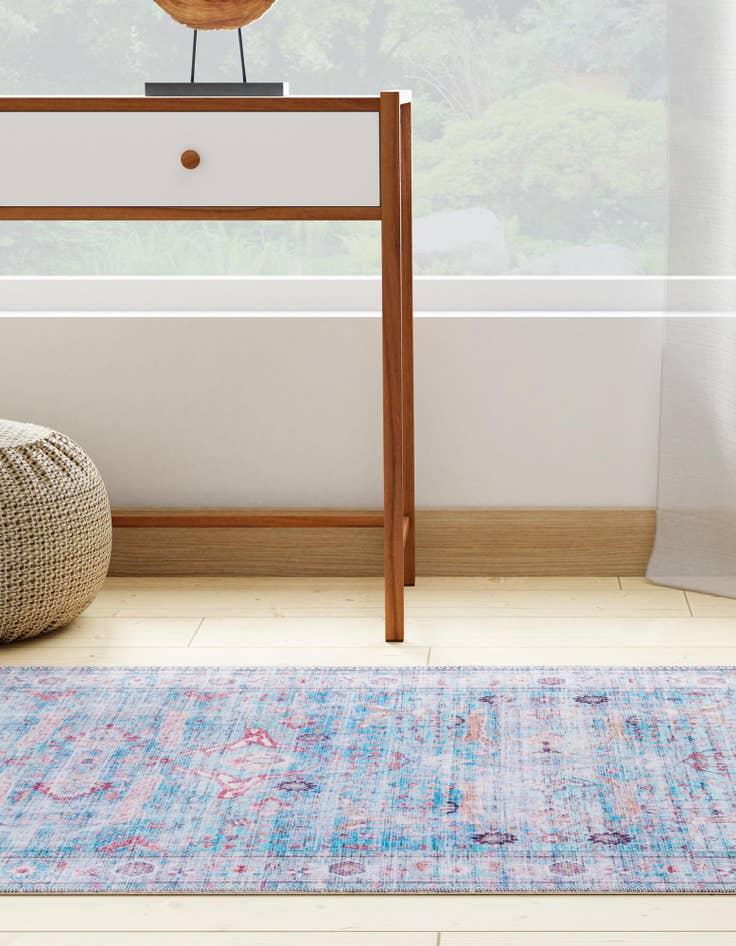 Detail image of 2' x 4' Washable Maahru Runner Rug