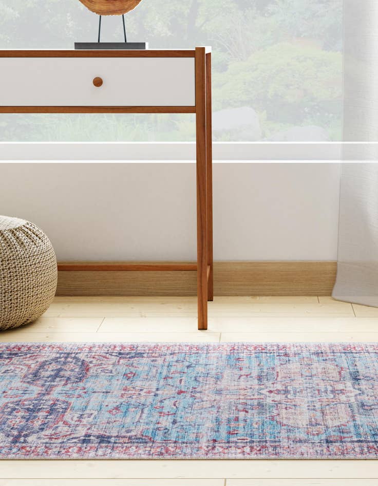 Detail image of 2' x 4' Washable Maahru Runner Rug