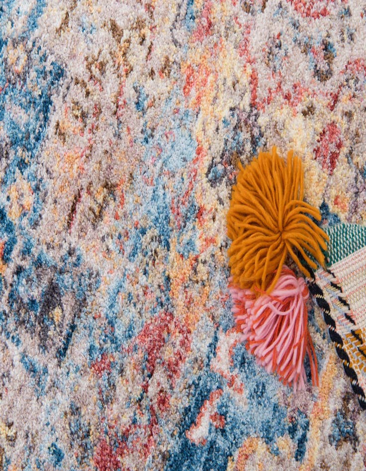 Detail image of 2' 2 x 6' Madrid Runner Rug