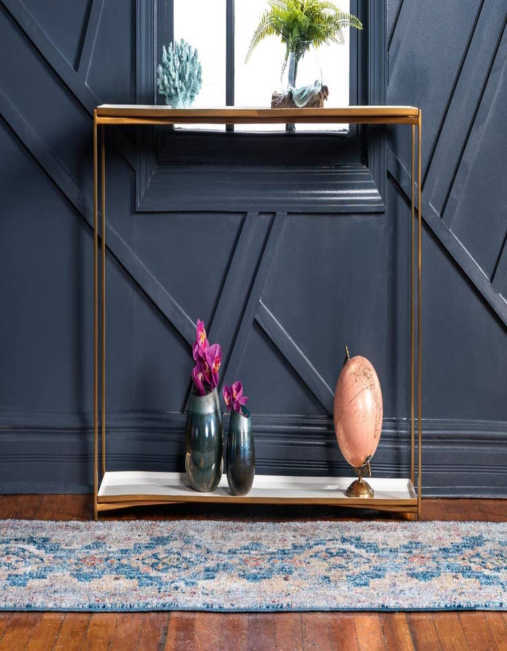 Detail image of 2' 2 x 6' Madrid Runner Rug