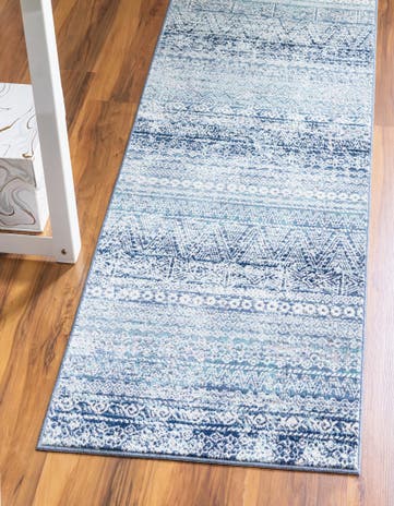 2' 7 x 9' 10 Malibu Runner Rug