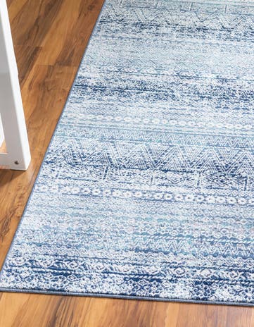 2' 7 x 9' 10 Malibu Runner Rug